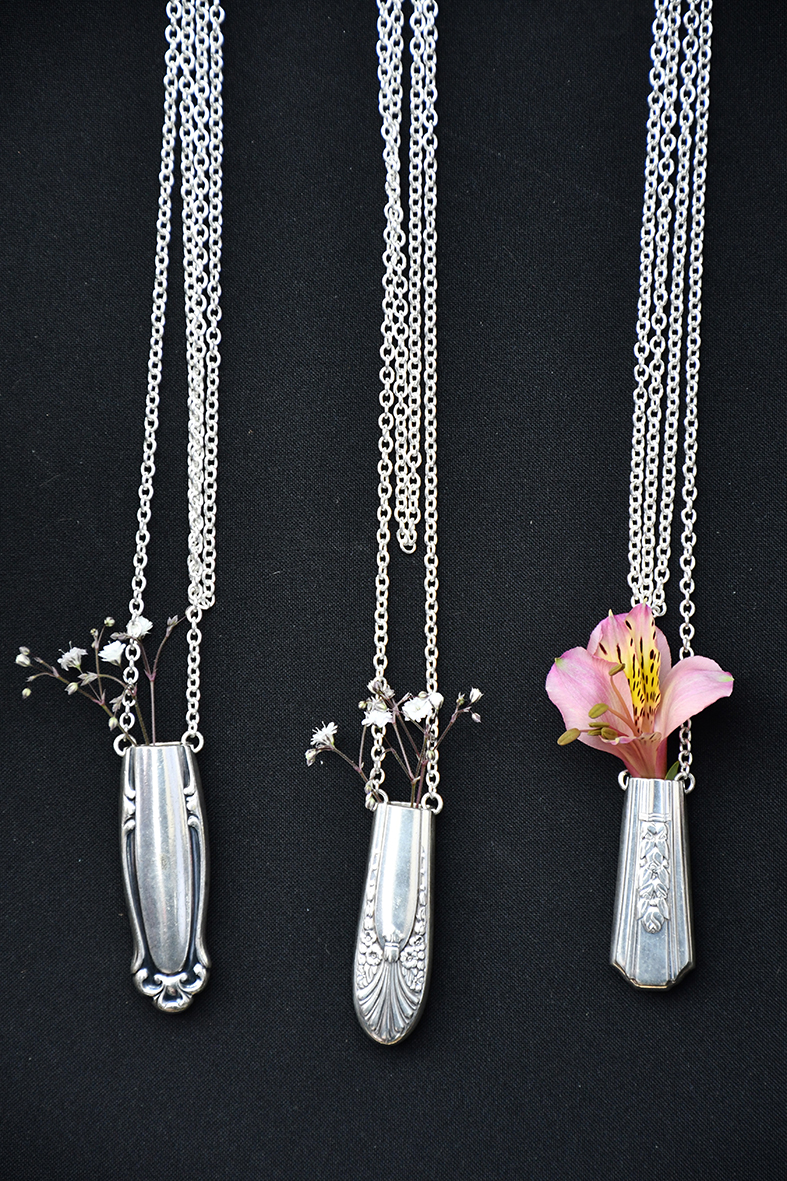 Spoon Savvy | Casual | Silver necklace vase